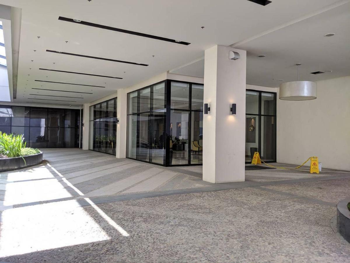 Studio Condo Naia Airport Terminal 3 Newport City Casino Manila Zewnętrze zdjęcie